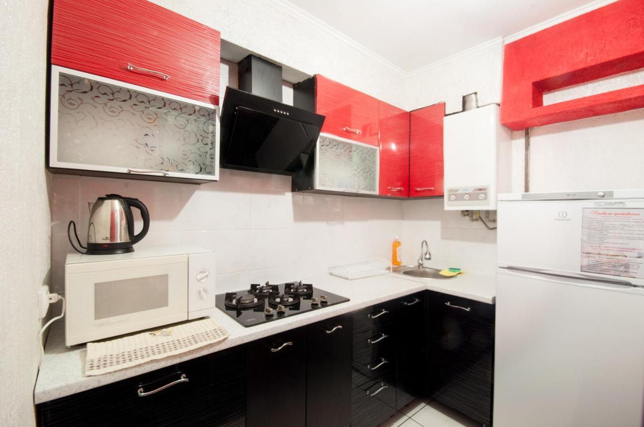 Prospekt Svobody 40 Apartment Uzhhorod Exterior photo
