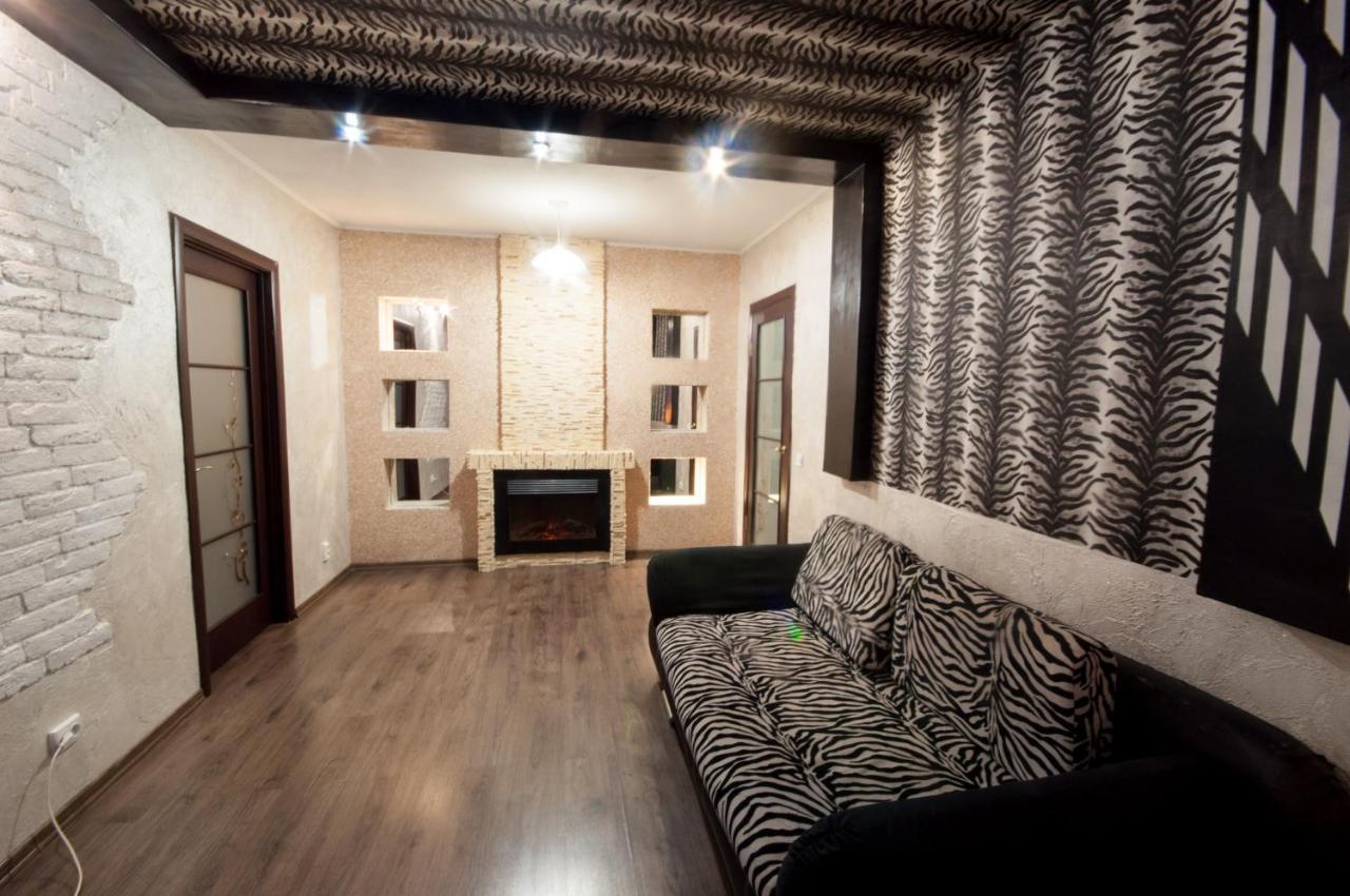 Prospekt Svobody 40 Apartment Uzhhorod Exterior photo